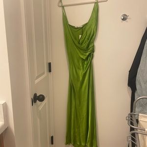 Zara Silk Dress 💚
